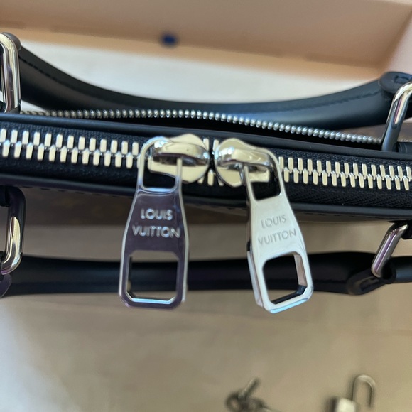 Louis Vuitton Briefcase - Picture 11 of 16